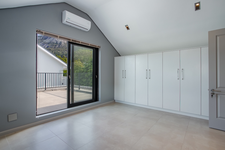 To Let 4 Bedroom Property for Rent in Vrykyk Western Cape